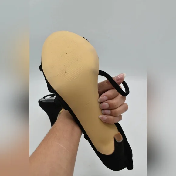 Elegant Black Strappy Heels - Picture 4 of 4